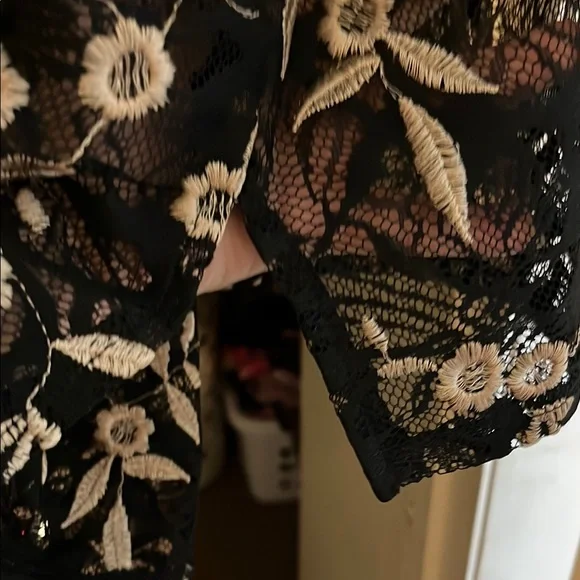 Catherines Black and Gold Embroidered Kimono - Picture 6 of 7